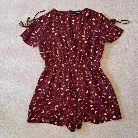 Madewell Floral  Romper Burgandy Size 6 Carnations Short Flutter Sleeve - Picture 16 of 16